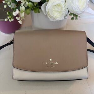 Kate spade authentic crossbody used only once and like new.